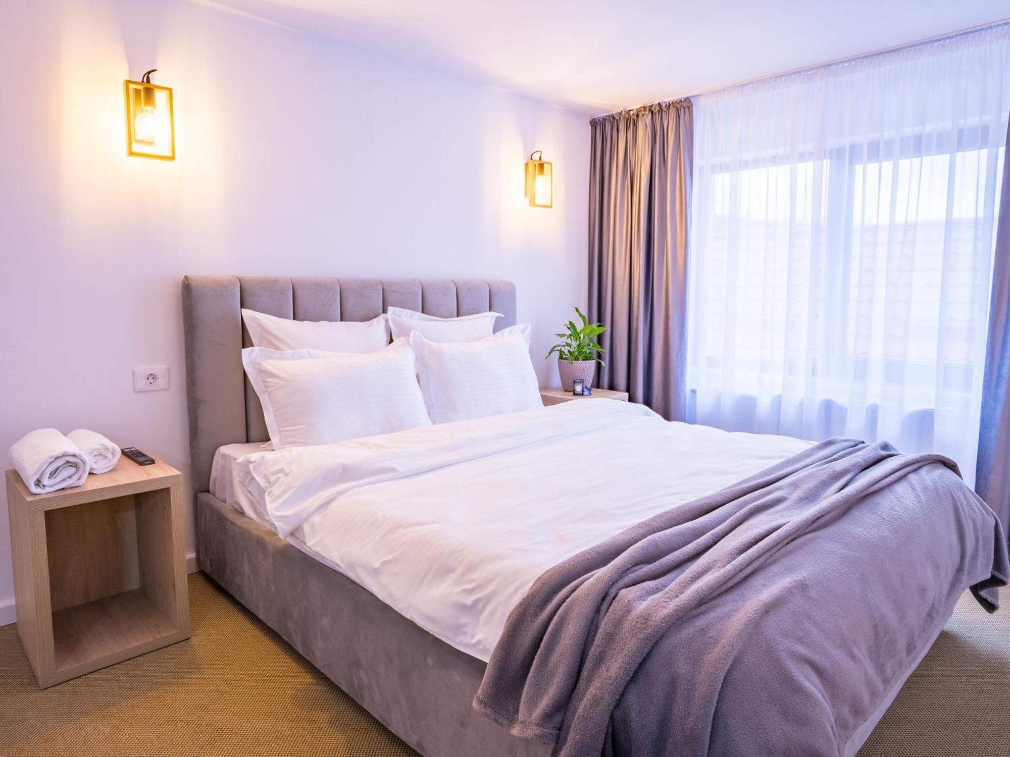 Casa Zuz Voronet Hotel Гура Хуморулуй Екстериор снимка