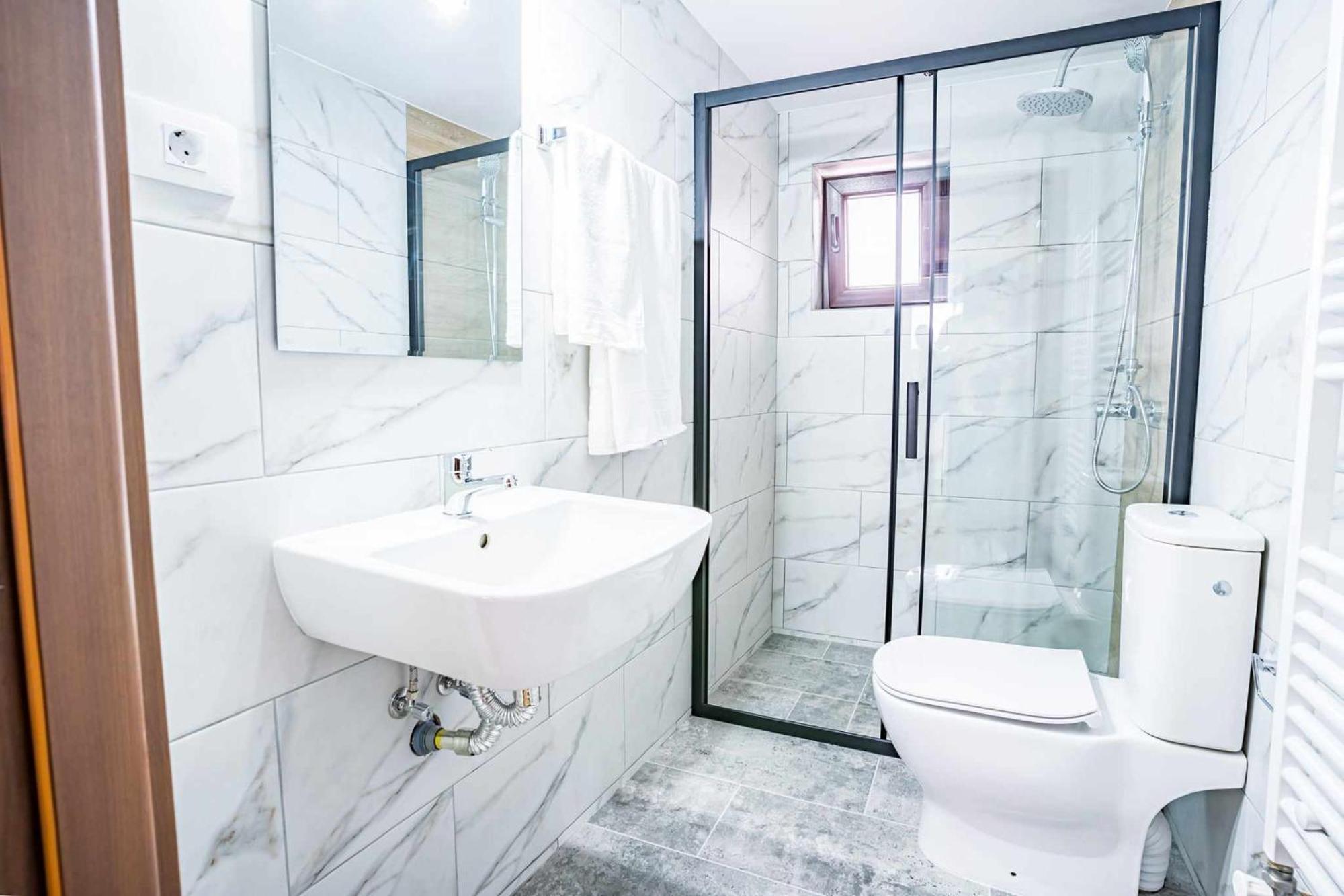 Casa Zuz Voronet Hotel Гура Хуморулуй Екстериор снимка
