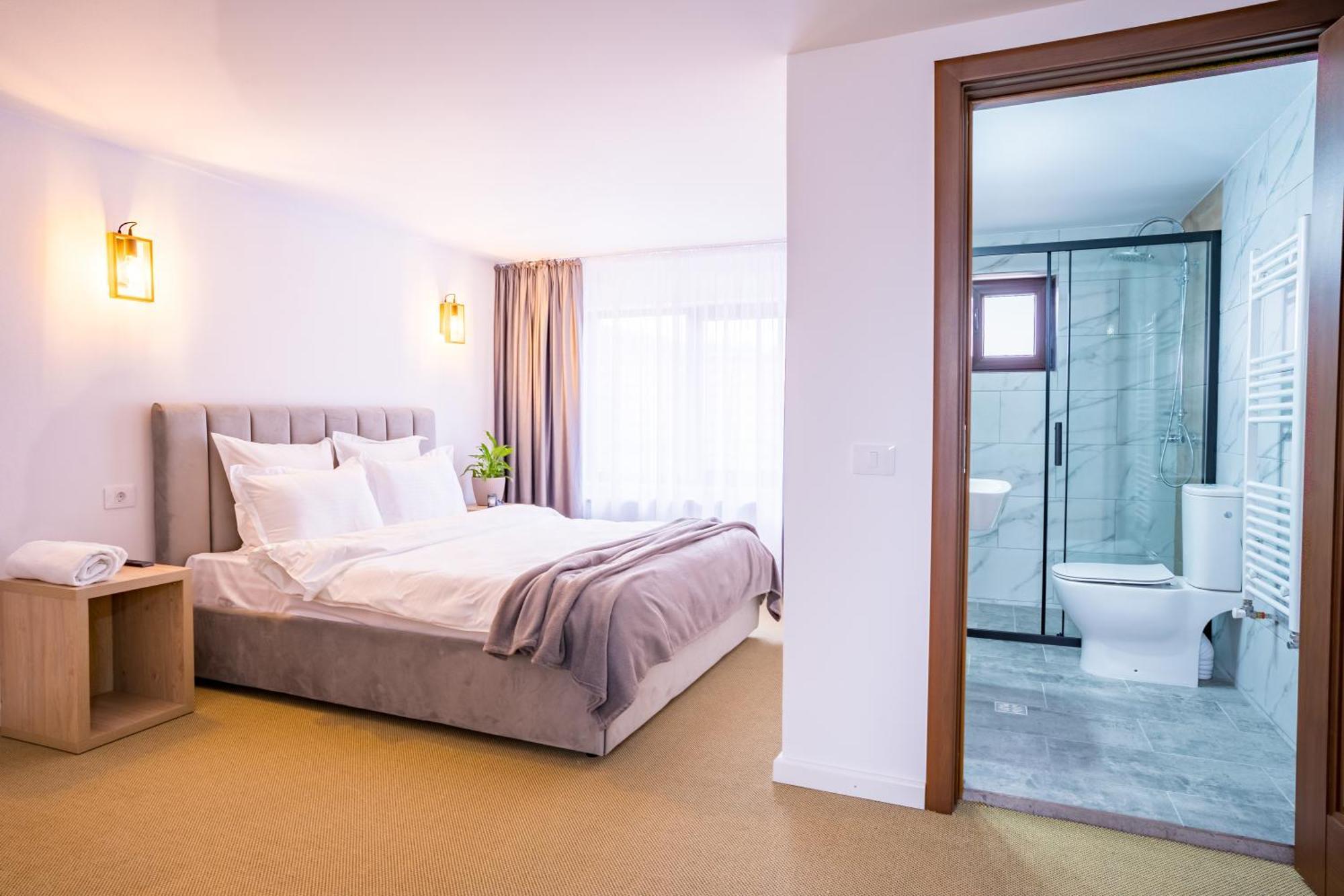 Casa Zuz Voronet Hotel Гура Хуморулуй Екстериор снимка