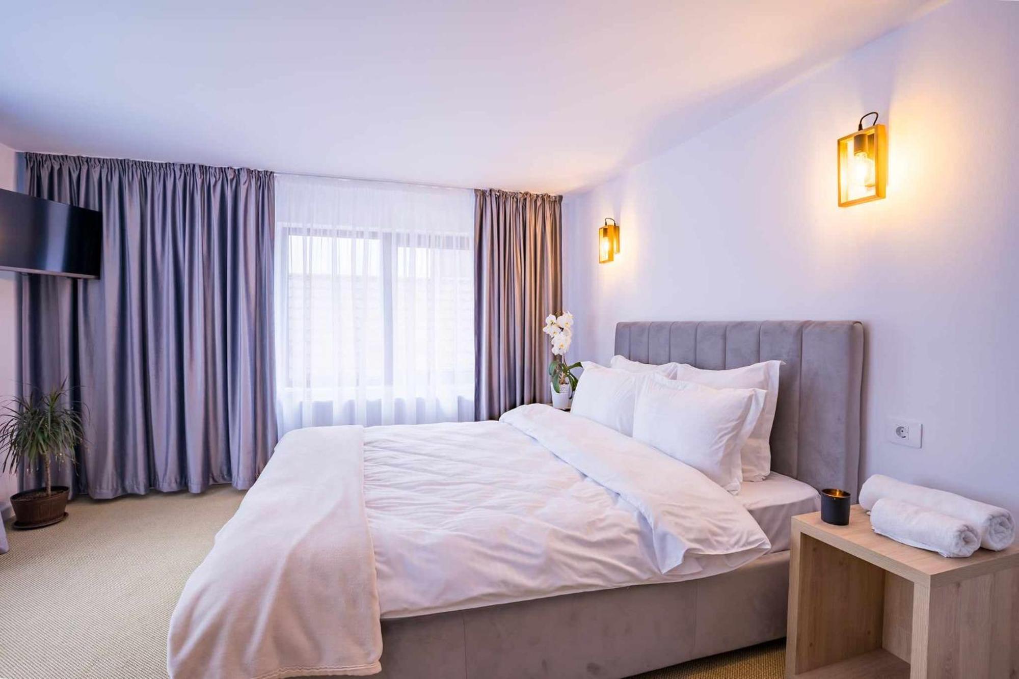 Casa Zuz Voronet Hotel Гура Хуморулуй Екстериор снимка